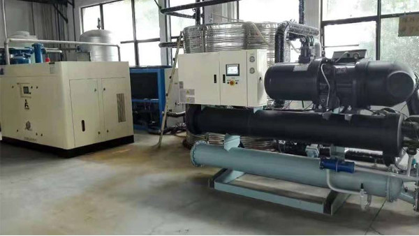 橡塑行業冷水機用途