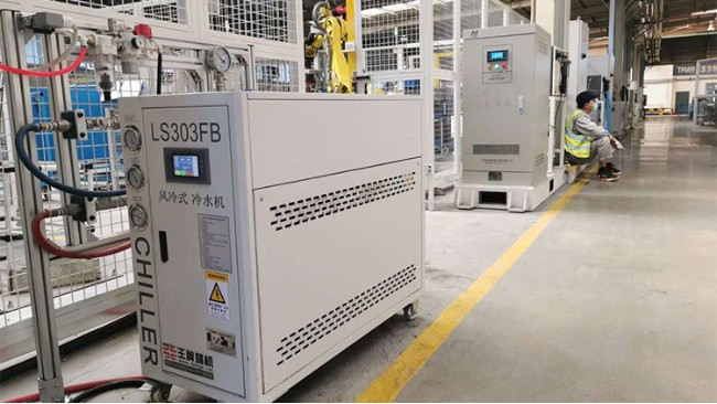 設備降溫怎樣選型合適的冷水機？